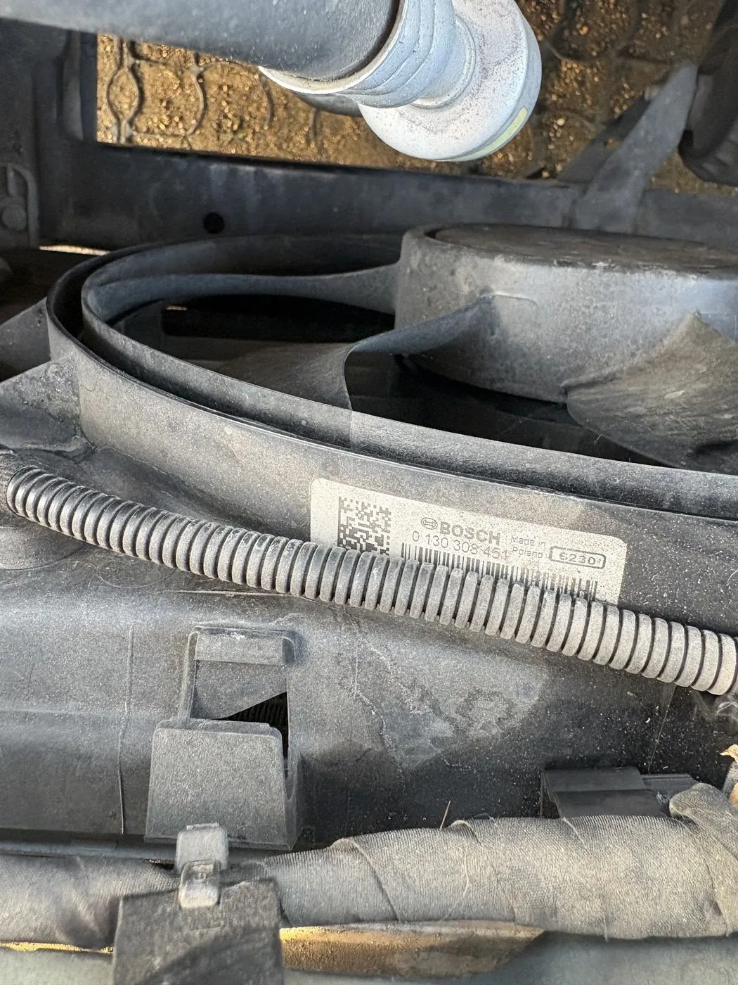 Engine bay, photo from Mike's review